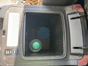 TOYOTA LAND CRUISER PRADO - 12