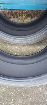 Tesla 3-letné originálne pneumatiky Michelin e Primacy 235. - 12