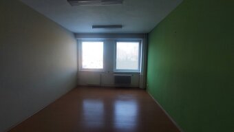 KANCELÁRIE v centre mesta Prešov - 12