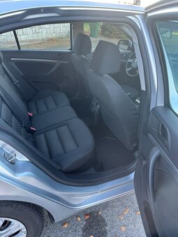 Škoda Octavia 2 facelift 1.6 TDI (77 kW), 2010, 189 tis. km - 12