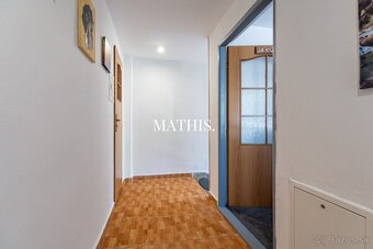 Na predaj priestranný rodinný dom s 3 podlažiami, krásnou zá - 12