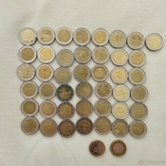 koruny a 2 eurovky a stara minca - - - 12