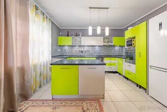 Na predaj | 6 izbový rodinný dom 251,19 m² - Chorvátsky Grob - 12