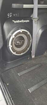 Mitsubishi Outlander  4x4 - 12