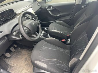 Peugeot 208 1.0i, r.2015, klima - 12