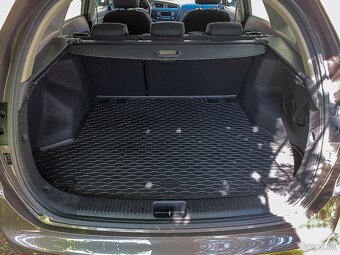 KIA Cee’d SW Combi 1.6 GDi 99kw Manuál - 12