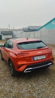 2025 KIA XCEED 1,5 T-Gdi, 103kW, najazdené 3200km - 12