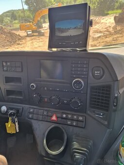 Sklápěč 8x4 Mercedes-Benz Arocs 3240, 2015, 272.100 km - 12