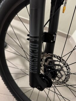 Predám horsky celoodpruzeny bicykel značka Trek top fuel 5 - 12