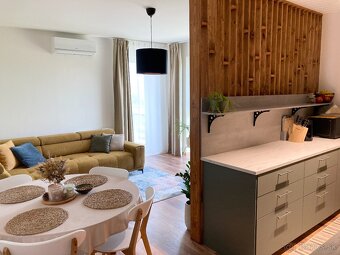 3 izbový byt, Trnkov, 75m², pivnica, kryté park. státie - 12