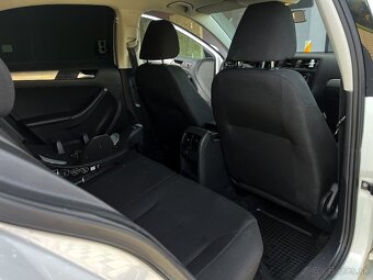 Volkswagen Jetta 1.2 TSI Comfortline - 12