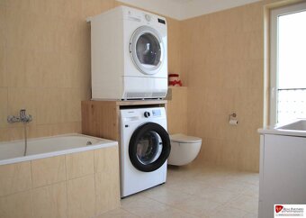 REB.sk Predaj 4 izbový dom.100 m2, pozemok 208 m2, Štúrova u - 12