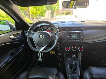 Alfa Romeo Giulietta 1.8 TBi Quadrifoglio, Mesačne: 262€ - 12