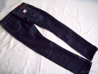 Superdry pánske riflové nohavice   L  34/34 - 12