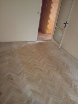 Predám 4 -izbový byt,  Levice - 12
