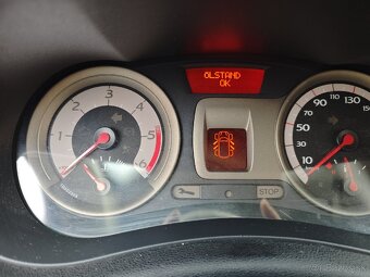 Renault Clio III, rok 2005, 1.5 dCi, 50 kW - 12