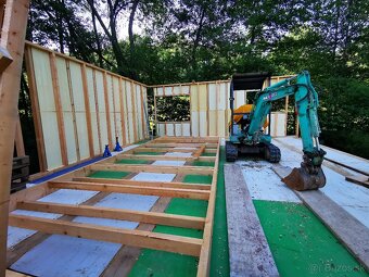 PIR izolácia hr11cm s plechom:16,-m2, bez plechu: 11,50,-m2. - 12