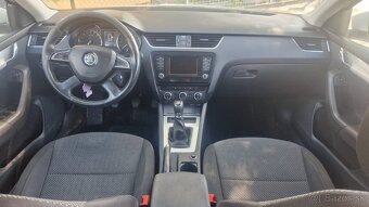 ŠKODA OCTAVIA COMBI 1.6 TDI - 12