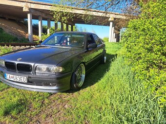 Bmw 728i manual - 12