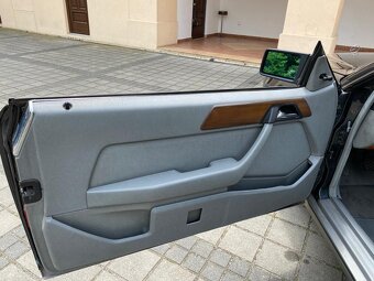 Mercedes 300CE - 12