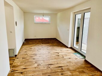 ZNÍŽENÁ CENA 4. izbová novostavba 482m2, HE - 12