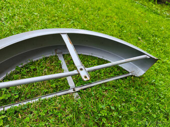 Přední blatník ČZ 175/477, 125/476 - ULOŽENKA - 12