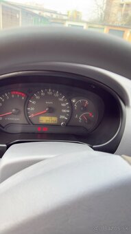 Hyundai Accent automat - 12