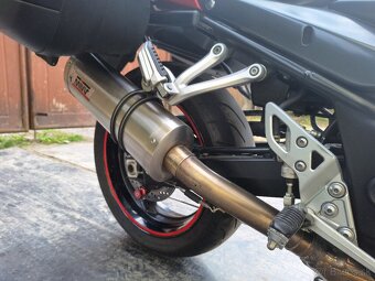 Suzuki Bandit gsf1250s - 12