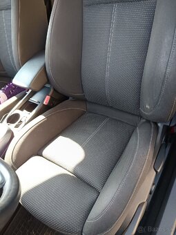 Opel Astra st j - 12