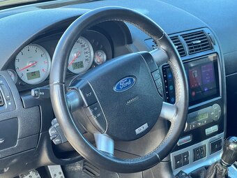 Ford Mondeo ST220 - 12