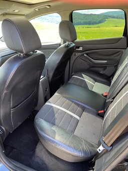 Ford Kuga 2.0tdci 120kw 4WD A/T Titanium - 12