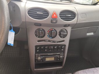 Mercedes-Benz A trieda - 12