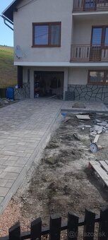 BAUER - MURAR ŠALOVAČ Pokládka zamkovej dlažby - 12