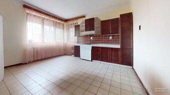 ZNÍŽENÁ CENA  5 izbový rodinný dom v obci Tôň ( - 12