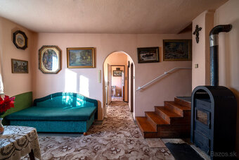 Na predaj dva rodinné domy na jednom pozemku v Krásnohorskom - 12