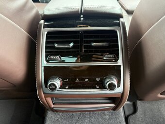 BMW Rad 7 730d xDrive A/T - 12