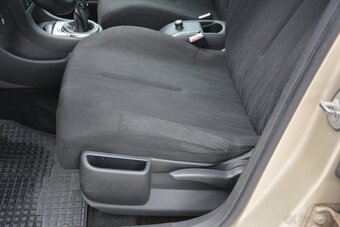 Citroen C4 2007 1.60 HDI - 12