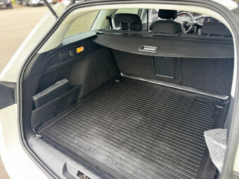 Peugeot 308 SW 1.2 PureTech S&S - 12