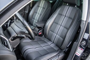 Volkswagen Golf 2.0 TDI Match Edition Premium - 12
