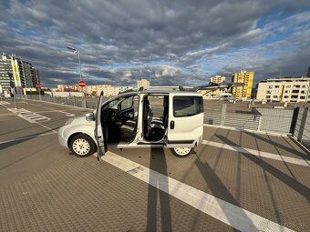 Fiat Qubo - 12