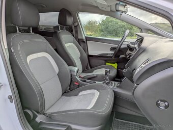 Kia Ceed SW 1.6 CRDi 100 kW136k Gold - 12