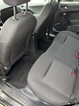 Peugeot 208 / 2014 / 1.2 Benzín - 12