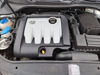 Predám Volkswagen Golf 1.9 TDI 77 KW GT SPORT motor BXE - 12