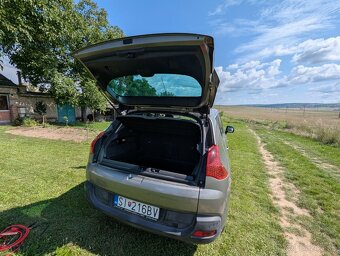 Peugeot 3008 1,6 HDi - 12