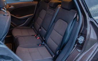 Mercedes-Benz B trieda 180 d - 12