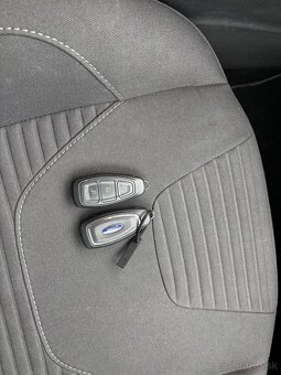 Predám FORD FOCUS 1,0 EcoBoost - 12