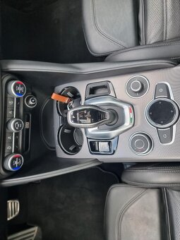 Alfa Romeo Giulia Veloce Q4 2.2 Diesel - 12