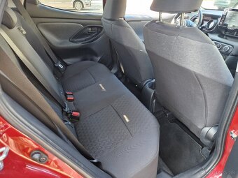 Toyota Yaris 1.5 Dynamic Force Comfort MDS - 12