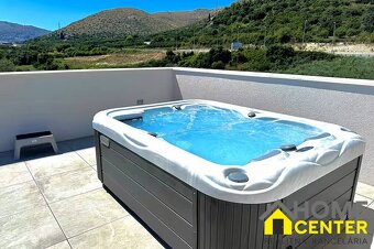 NA PREDAJ moderný luxusný apartmán /45 m² / Dalmátsko, TROGI - 12