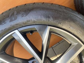 VEGA  orig.skoda Superb3V  5x112  8j x19  ET 45 VW - 12
